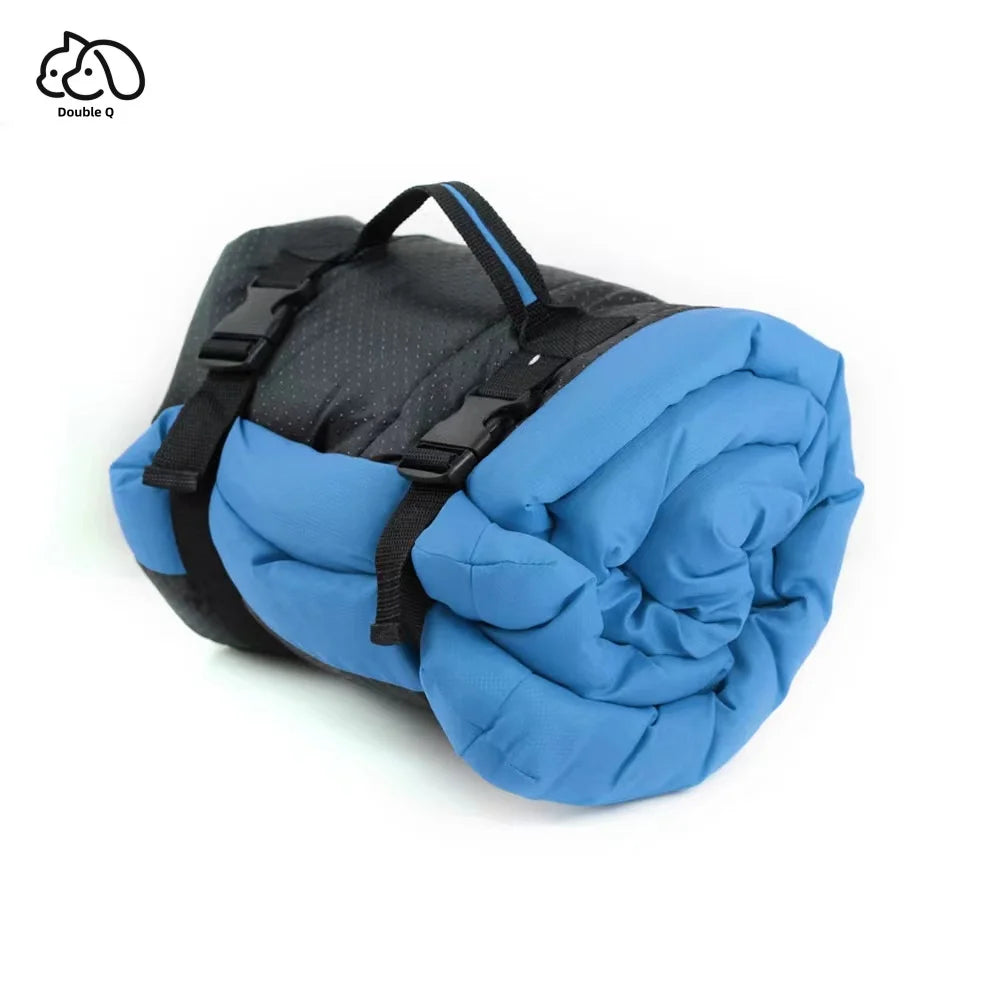 Portable outdoor waterproof dog mat