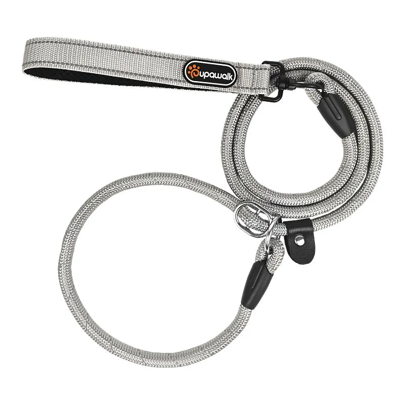 High quality luxury dog leash, comfortable and durable, suitable for mountaineering