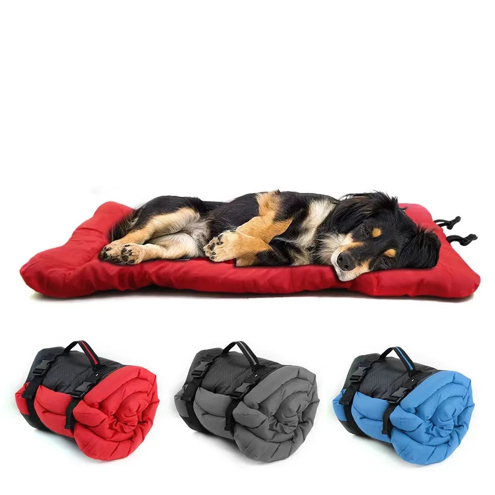 Portable outdoor waterproof dog mat