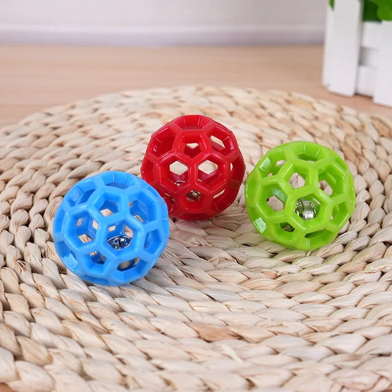 Plastic cartoon realistic caterpillar cat toy hollow ball bite resistant interactive bell chew toy